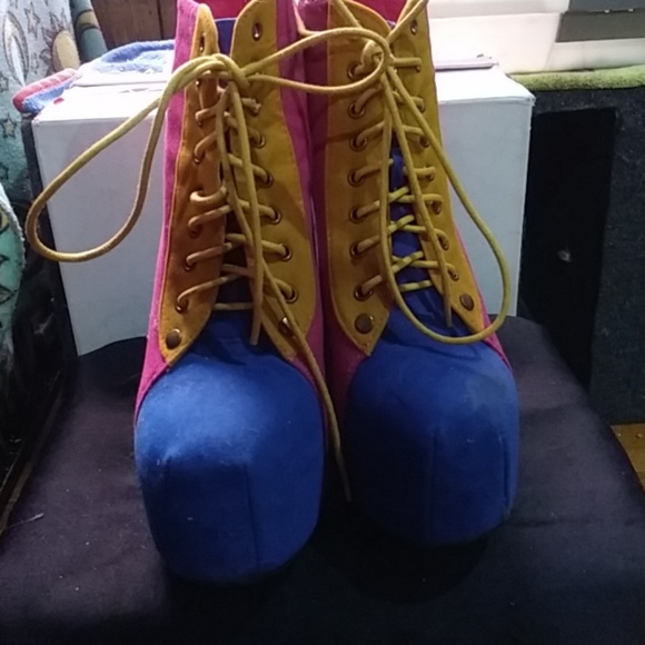 Neon platforms - Picture 2 of 4